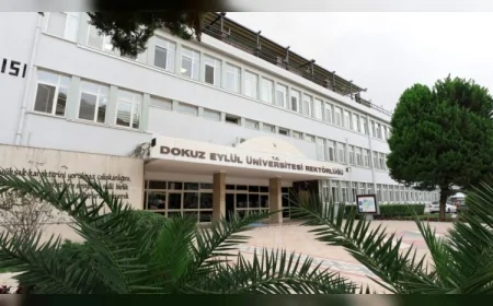 Dokuz Eylül Üniversitesi Tanıtım ve Tercih Günleri ile Adayları Kampüste ve Çevrim İçi Buluşturacak