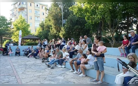 Maltepe Belediyesi Yaz Çocuk Tiyatroları Mahalle Parklarında Minik İzleyicilerle Buluşmayı Sürdürüyor