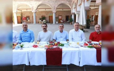 Şehzadeler Belediye Başkanı Hakan Şimşek: “Kurşunlu Han’ı Yaşayan Bir Kültür Ve Sanat Merkezi Haline Getirmekte Kararlıyız”