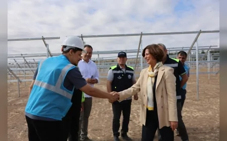 Eskişehir Büyükşehir Belediye Başkanı Ayşe Ünlüce: ''Eskişehir'in Güneşini Enerjiye, Enerjimizi de Kentimiz İçin Tasaffura Dönüştürüyoruz''