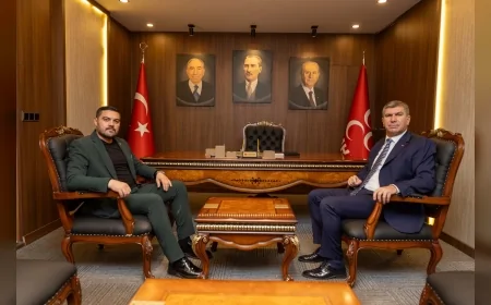 Burdur Belediye Başkanı Ali Orkun Ercengiz: “Eleştiri haklarının kutsal olduğunu ifade ettik