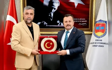 MHP Ankara İl Başkanı Alparslan Doğan, Sincan Şoförler Odası'nı ziyaret ederek esnafın sorunlarını dinledi