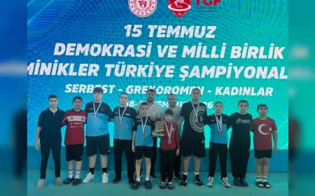 Yıldırım Belediye Başkanı Oktay Yılmaz: “Gençlerimize sunduğumuz spor imkanlarının başarıyla taçlandığını görmek bizim için büyük mutluluk”