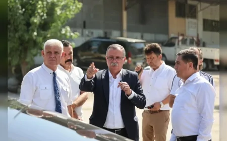 Yunusemre Belediye Başkanı Semih Balaban Küçük Sanayi Sitesi'nde Esnafın Talep ve Sorunlarını Yerinde Dinledi