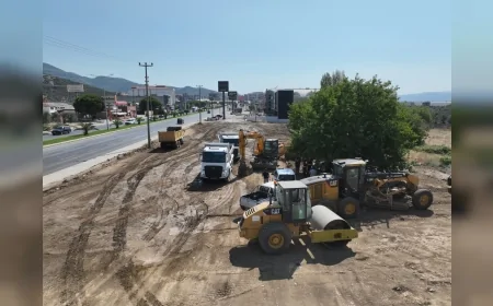 Edremit Belediyesi E-87 Karayolu’nda Trafiği Rahatlatacak 1,5 Kilometrelik Yan Yol Çalışmasını Sürdürüyor