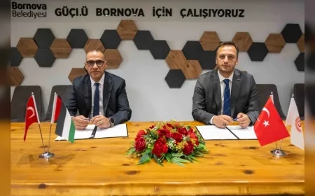 Bornova Belediye Başkanı Ömer Eşki: “Ege Üniversitesi’nde eğitim gören Filistinli öğrenciler artık bizim birer evladımız, emanetimizdir”
