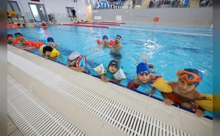 Başiskele’de Yeniköy Yarı Olimpik Kapalı Yüzme Havuzu 2025’te 11 Bin 883 Kişiyi Sporla Buluşturdu