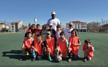 Tepebaşı Belediyesi Çocukları Sporla Buluşturuyor, Futbol Eğitimleri Geleceğin Sporcularını Yetiştiriyor