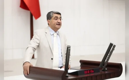 DEVA PARTİSİ GENEL BAŞKAN YARDIMCISI MEHMET EMİN EKMEN: “KADINA GÜVENLİĞİ MAFYA DEĞİL, DEVLET SAĞLAMALIDIR”