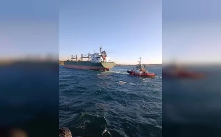 Çanakkale Boğazı'nda Makine Arızası Nedeniyle Karaya Oturan Yük Gemisi Sonrası Gemi Trafiği Çift Yönlü Olarak Durduruldu