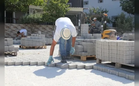 Menderes Belediye Başkanı İlkay Çiçek: “19 Mayıs Caddesi en kısa sürede yenilenmiş haliyle hizmete açılacak”
