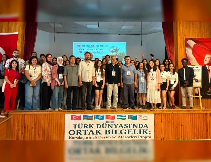 EÜ Türk Dünyası Araştırmaları Enstitüsü Müdürü Prof. Dr. Atıf Akgün: “Ortak atasözlerimiz ve deyimlerimiz bizlere yol gösteren en büyük rehber ve pusuladır”