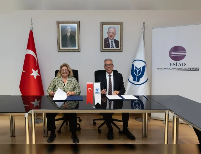 ESİAD ve Yaşar Üniversitesi geleceğin yetkinlikleri için kapsamlı iş birliği protokolü imzaladı!