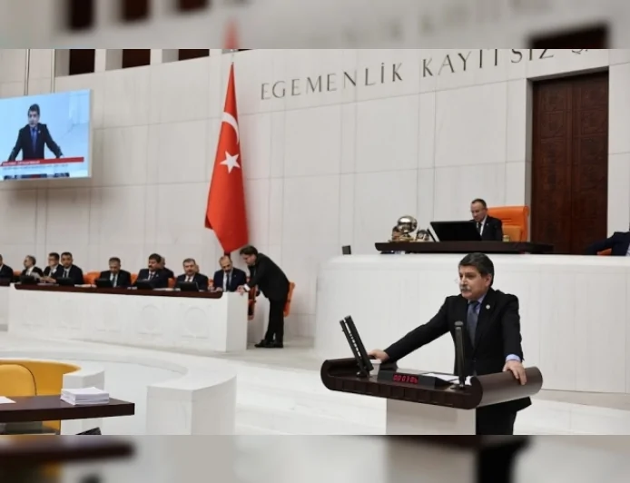 CHP Kocaeli Milletvekili Prof. Dr. Mühip Kanko: “AKP’nin Yanlış Ekonomi Yönetimi Galericileri Kepenk Kapatma Noktasına Getirdi”