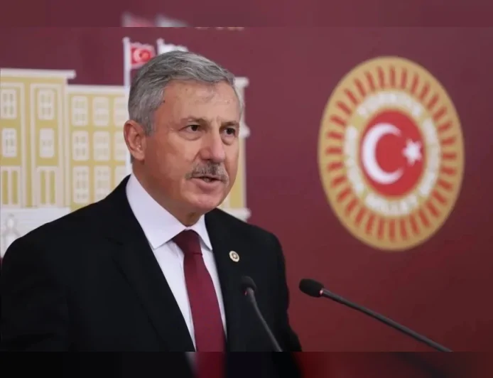YENİ YOL Grubu Grup Başkanvekili Doç. Dr. Selçuk Özdağ: “NATO Zirvesi’nden Türkiye adına somut ne kazanım çıktı?”