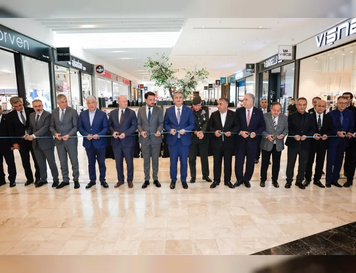 Adana Valisi Mustafa Yavuz: “İrade Bizim Zafer Bizim diyerek demokrasimize aynı kararlılıkla sahip çıkacağız”