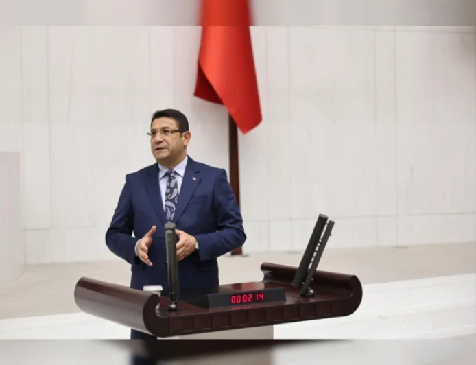 DEVA Partisi Ankara Milletvekili Av. İdris Şahin: “Emekliye kaynak yok diyenler sadece bu ay faiz lobisine emekli başına 17 bin lira akıtıyor”