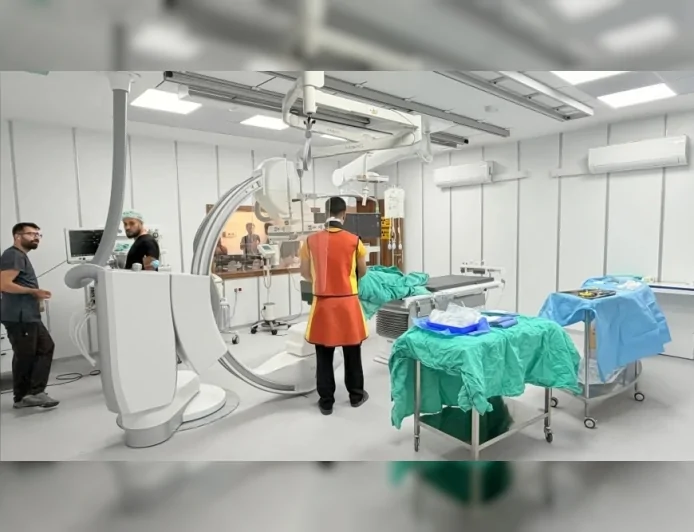 Gazi Yaşargil Eğitim ve Araştırma Hastanesi'nde Yeni Anjiyo Cihazı Hizmete Alındı, İnme Merkezinin Müdahale Kapasitesi Güçlendi