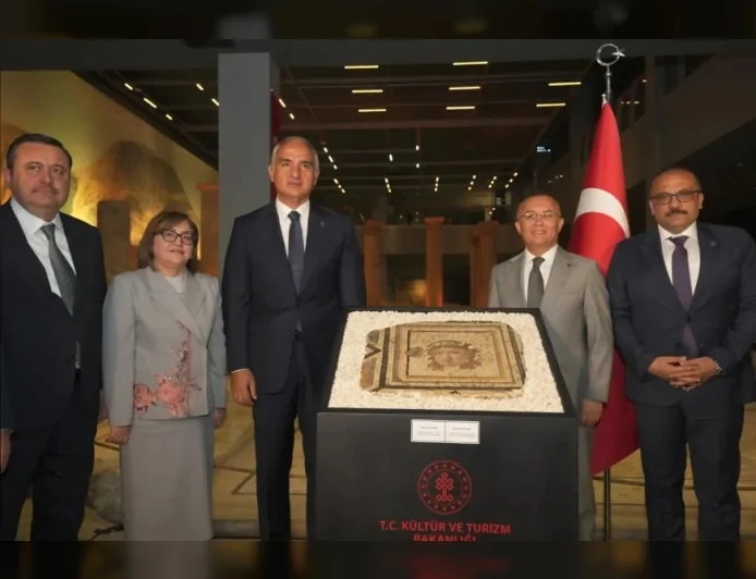 Kültür ve Turizm Bakanı Mehmet Nuri Ersoy: “Eksik parçalar yerine döndükçe yalnızca bir mozaiği tamamlamıyor, tarih sayfalarındaki boşlukları dolduruyoruz”