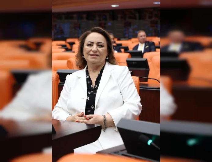 CHP Adana Milletvekili Dr. Müzeyyen Şevkin: “Gıda mühendislerinin özlük hakları korunmalı, taban ücret kaldırılmamalıdır”