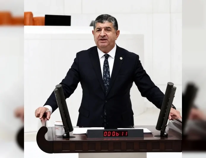 CHP Antalya Milletvekili Av. Cavit Arı: “En Düşük Emekli Maaşı Asgari Ücret Seviyesinde Olmalı”