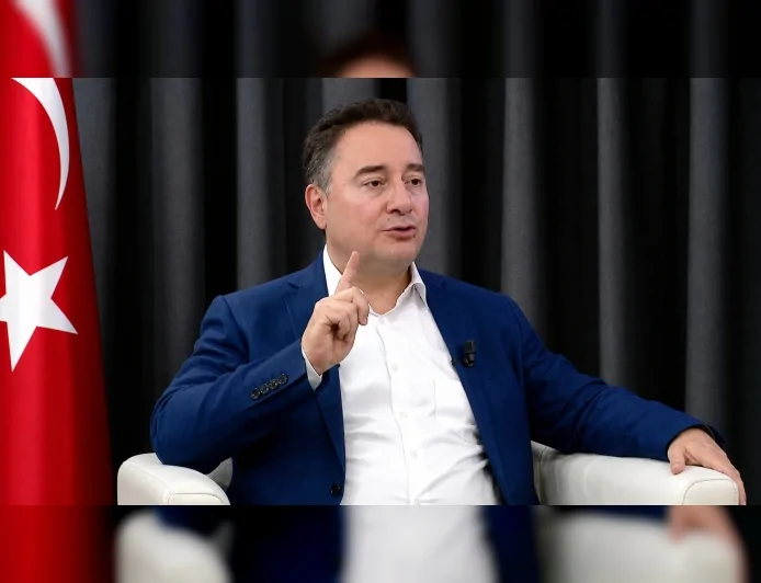 DEVA Partisi Genel Başkanı Ali Babacan: “Depremin üzerinden üç buçuk yıl geçti, niye beklediniz”