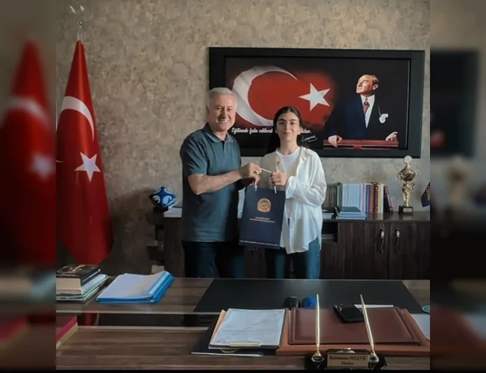 Çekmeköy Şehit Ömer Halisdemir AİHL Müdürü Kahraman Selçuk: “Öğrencilerimizi ödüllendirmeye ve destek olmaya devam edeceğiz”