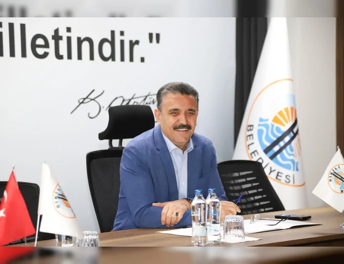 DİKİLİ BELEDİYE BAŞKANI ADİL KIRGÖZ: “TÜM DİKİLİ HALKINI VE MİSAFİRLERİMİZİ YAZ ETKİNLİKLERİMİZE DAVET EDİYORUM”