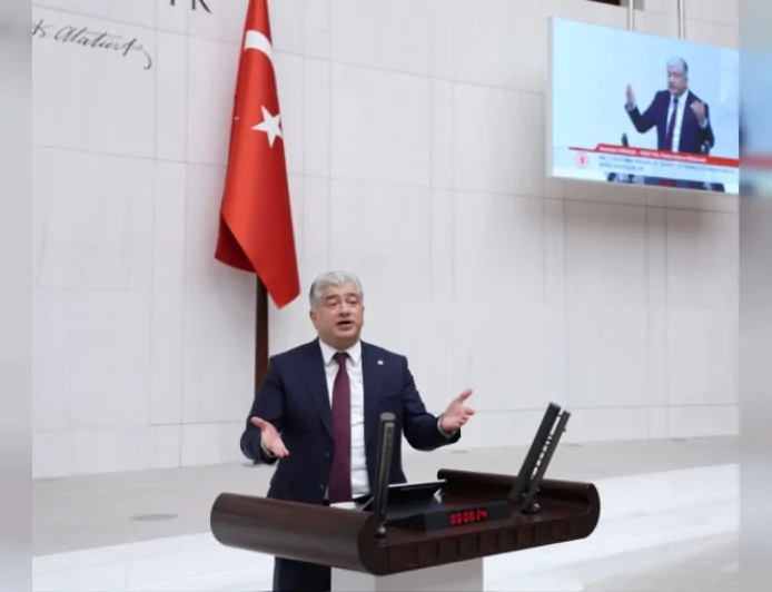 DEVA PARTİSİ GENEL BAŞKAN YARDIMCISI SADULLAH KISACIK: “YABANCI ŞİRKETLERE KDV MUAFİYETİ, ESNAFA BLOKE”