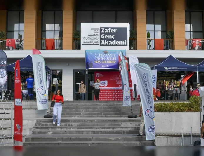 Ankara Büyükşehir Belediyesi 43 Üniversiteyi Aday Öğrencilerle Buluşturdu