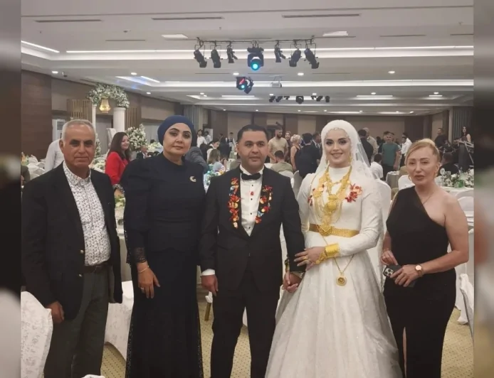 Başkent Trafik ve İş Kazası Mağdurları Derneği Genel Başkanı Av. Seffan Kılınç'ın kardeşi Cevat Kılınç Büşra Sarıgül ile evlendi