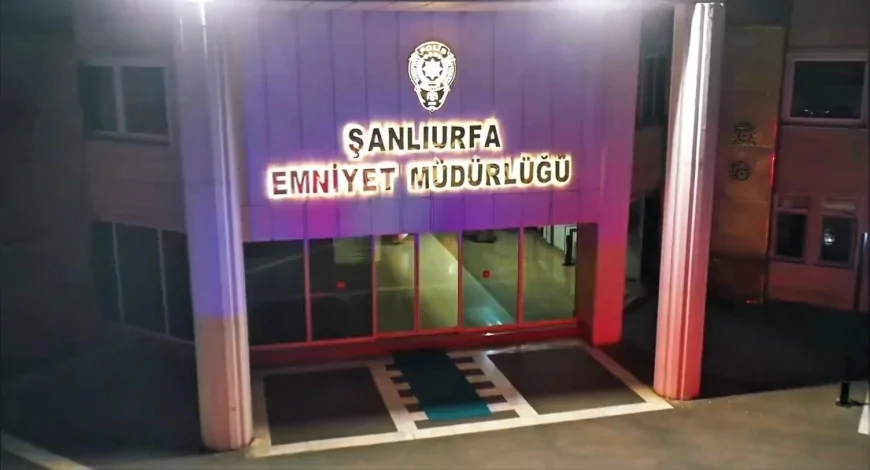 İÇİŞLERİ BAKANLIĞI ŞANLIURFA MERKEZLİ 11 İLDE UYUŞTURUCU ŞEBEKELERİNE OPERASYON DÜZENLEDİ 362 ŞÜPHELİ HAKKINDA YAKALAMA KARARI VERİLDİ