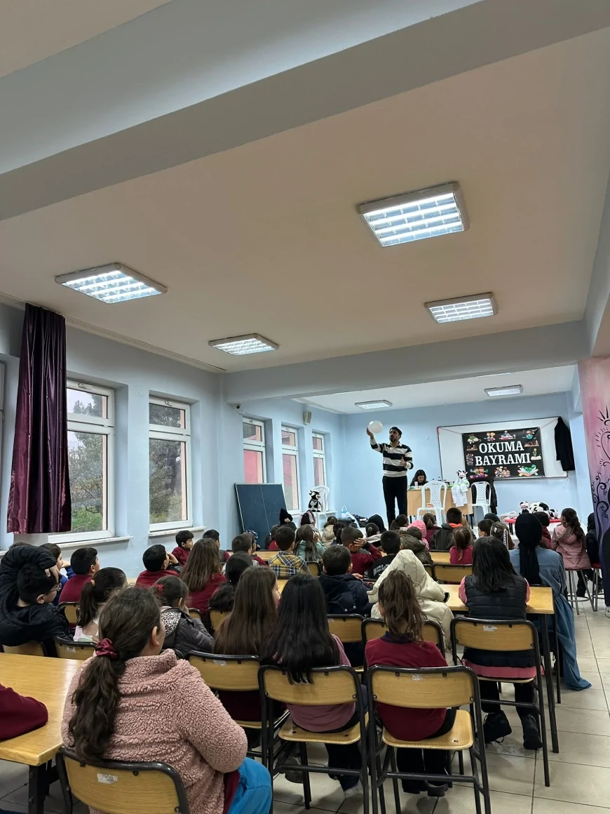 Yunusemre Belediye Başkanı Semih Balaban: “Ağız ve diş sağlığı alışkanlıkları yaşam boyu sağlıklı yaşamın temelini oluşturuyor”
