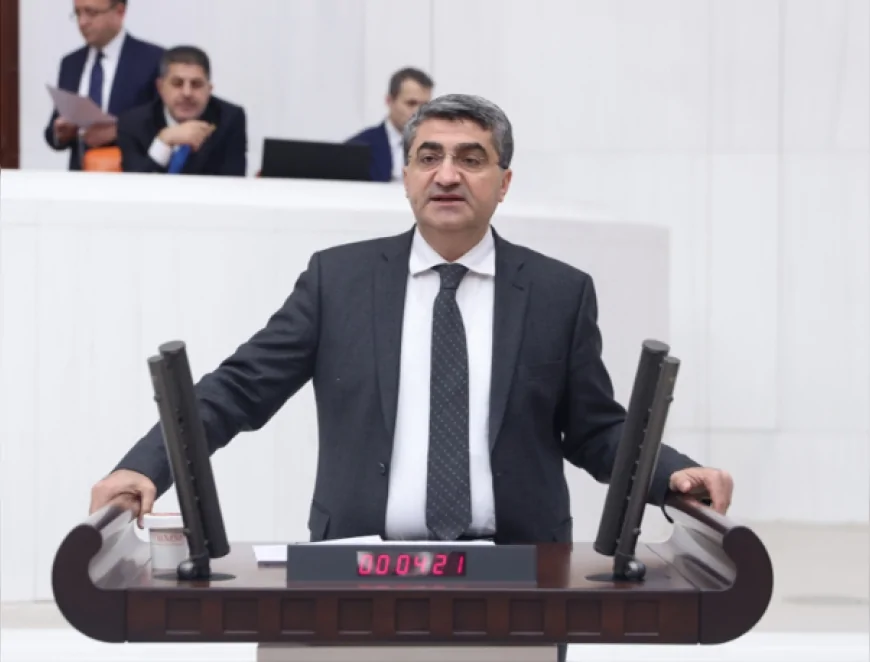 DEVA Partisi Genel Başkan Yardımcısı Mehmet Emin Ekmen: “Ekonomik sıkıntı ülkenin her köşesinde hissediliyor”