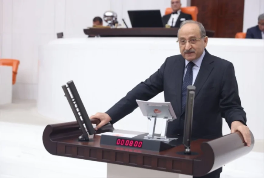 DEVA Partisi Genel Başkan Yardımcısı Medeni Yılmaz: “Kanun yapma faaliyetini idarenin lehine sorun giderme mekanizmasına dönüştürüyorlar”