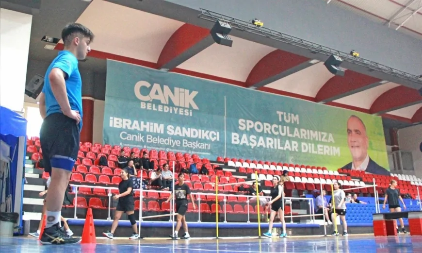 Canik Belediye Başkanı İbrahim Sandıkçı: “Canik’te gençlerimizin hayallerine ve hedeflerine giden yolda yanlarında olmayı sürdürüyoruz”