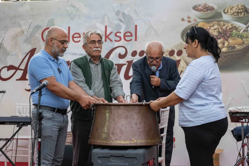 BORNOVA BELEDİYE BAŞKANI ÖMER EŞKİ: “BEDELİ NE OLURSA OLSUN DOĞRUDAN VE MAZLUMDAN YANA OLMAYI SÜRDÜRECEĞİZ”