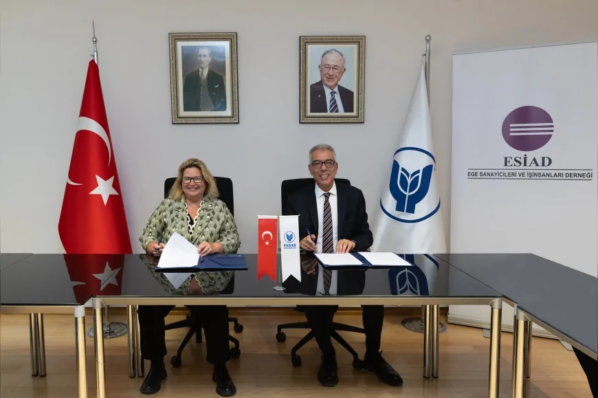 ESİAD ve Yaşar Üniversitesi geleceğin yetkinlikleri için kapsamlı iş birliği protokolü imzaladı!