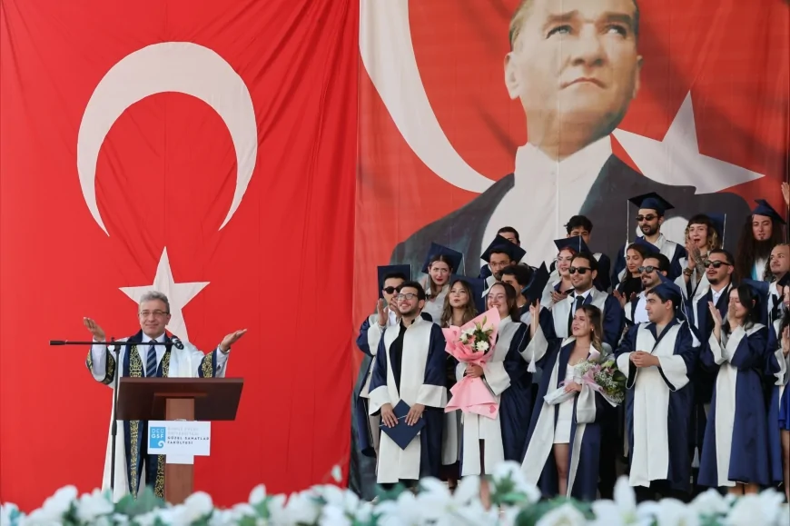 Dokuz Eylül Üniversitesi Rektörü Prof. Dr. Bayram Yılmaz: “Mezunlarımız kültür ve sanat yaşamına değer katacak”