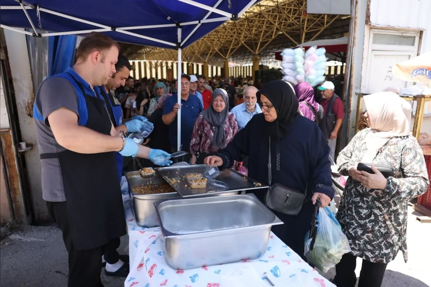 Odunpazarı Belediyesi'nden Muharrem Ayında Aşure İkramı