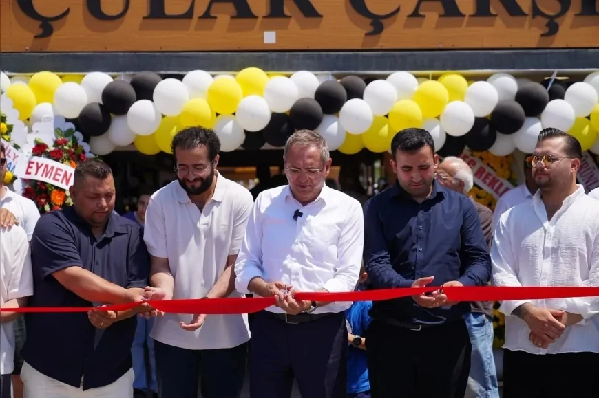 Ayvalık Tostçular Çarşısı’nda 11 Esnaf Tek Çatı Altında Birleşti, Rekabet Dayanışmaya Dönüştü