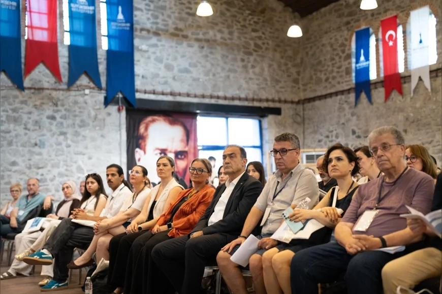 İzmir Büyükşehir Belediyesi Başkan Vekili Dr. Zafer Levent Yıldır: “Laik, bilimsel ve çağdaş eğitimi sonuna kadar savunacağız”