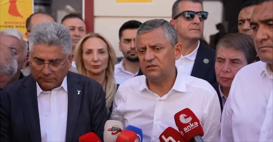 CHP GENEL BAŞKANI ÖZGÜR ÖZEL: "SİVAS KATLİAMI'NDA 33 YILDIR YANAN KOR ATEŞİN SÖNÜMLENMESİ ADALETLE MÜMKÜN, MADIMAK İNSANLIĞA KARŞI SUÇTUR"