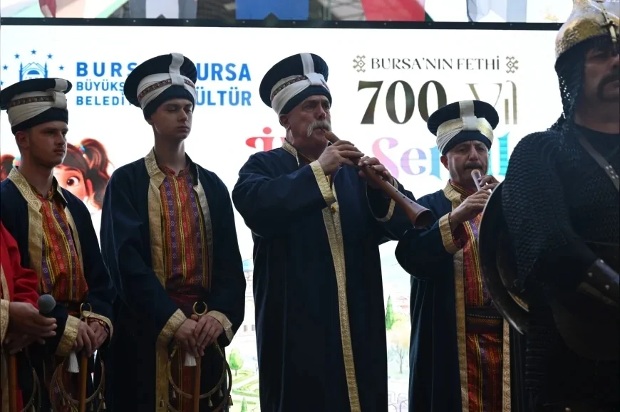 Bursa'nın Fethi'nin 700. Yılı Kapsamındaki İlçe Şenlikleri Osmangazi'de Yoğun Katılımla Başladı