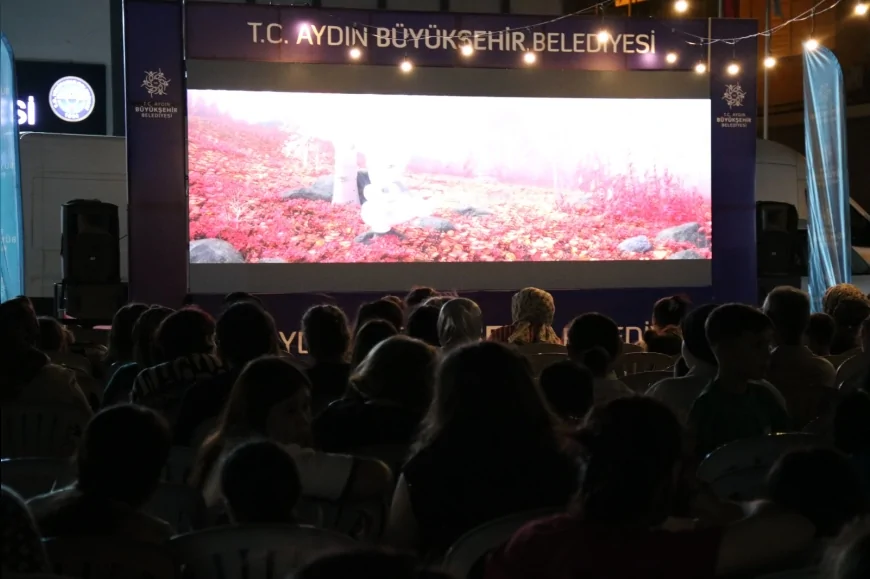 Aydın Büyükşehir Belediye Başkanı Özlem Çerçioğlu’nun Açık Hava Sineması Etkinliği Yenipazar’da Yoğun Katılımla Gerçekleştirildi