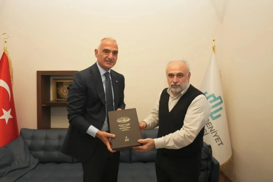 Kültür ve Turizm Bakanı Mehmet Nuri Ersoy: “Kültür politikalarımızın güçlü bir tarih ve düşünce perspektifiyle şekillenmesine katkı sunacak her değerlendirmeyi son derece kıymetli görüyoruz”