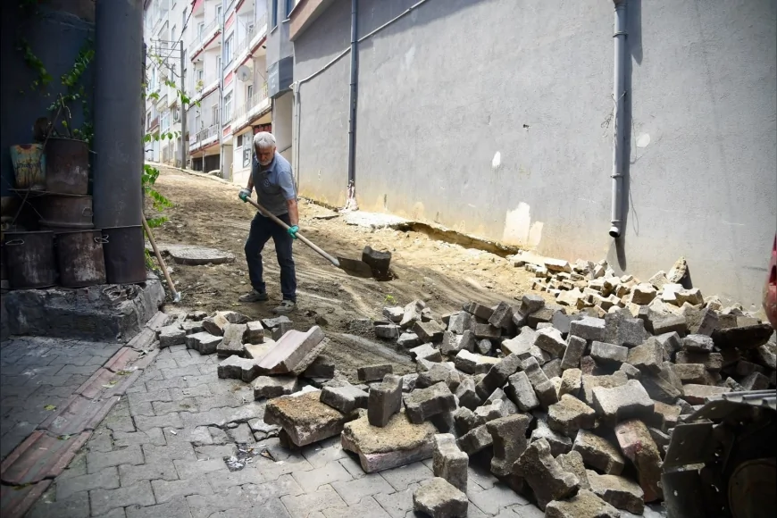 Giresun Belediyesi Yeşiltepe Caddesi Üstyapı Yenileme Çalışmalarında İkinci Etaba Geçti
