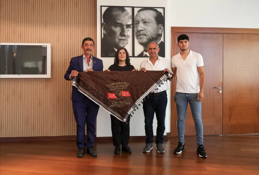 Yerel Yönetimler Aydın Büyükşehir Belediye Başkanı Özlem Çerçioğlu, Çine'nin Akçaova ve Altınabat Mahallesi muhtarlarını ağırladı!