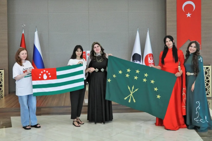Keçiören Belediyesi Kuzey Kafkasya Kültür ve Sanat Festivali Sergisi'ne Ev Sahipliği Yaptı, Kültürel Bağlar Güçlendirildi!
