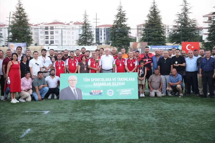 ODUNPAZARI BELEDİYESİ PERSONEL FUTBOL TURNUVASI’NDA ŞAMPİYON PARK VE BAHÇELER MÜDÜRLÜĞÜ OLDU